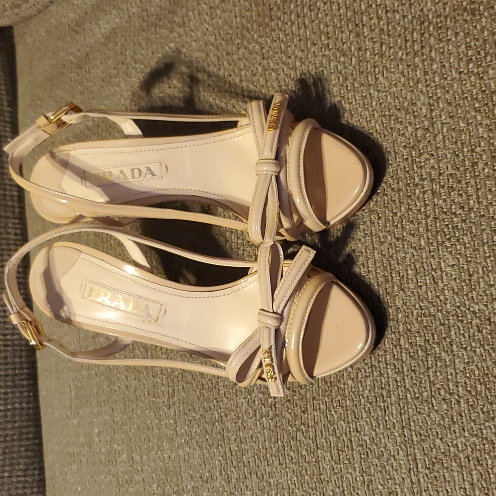 Woman's Shoes